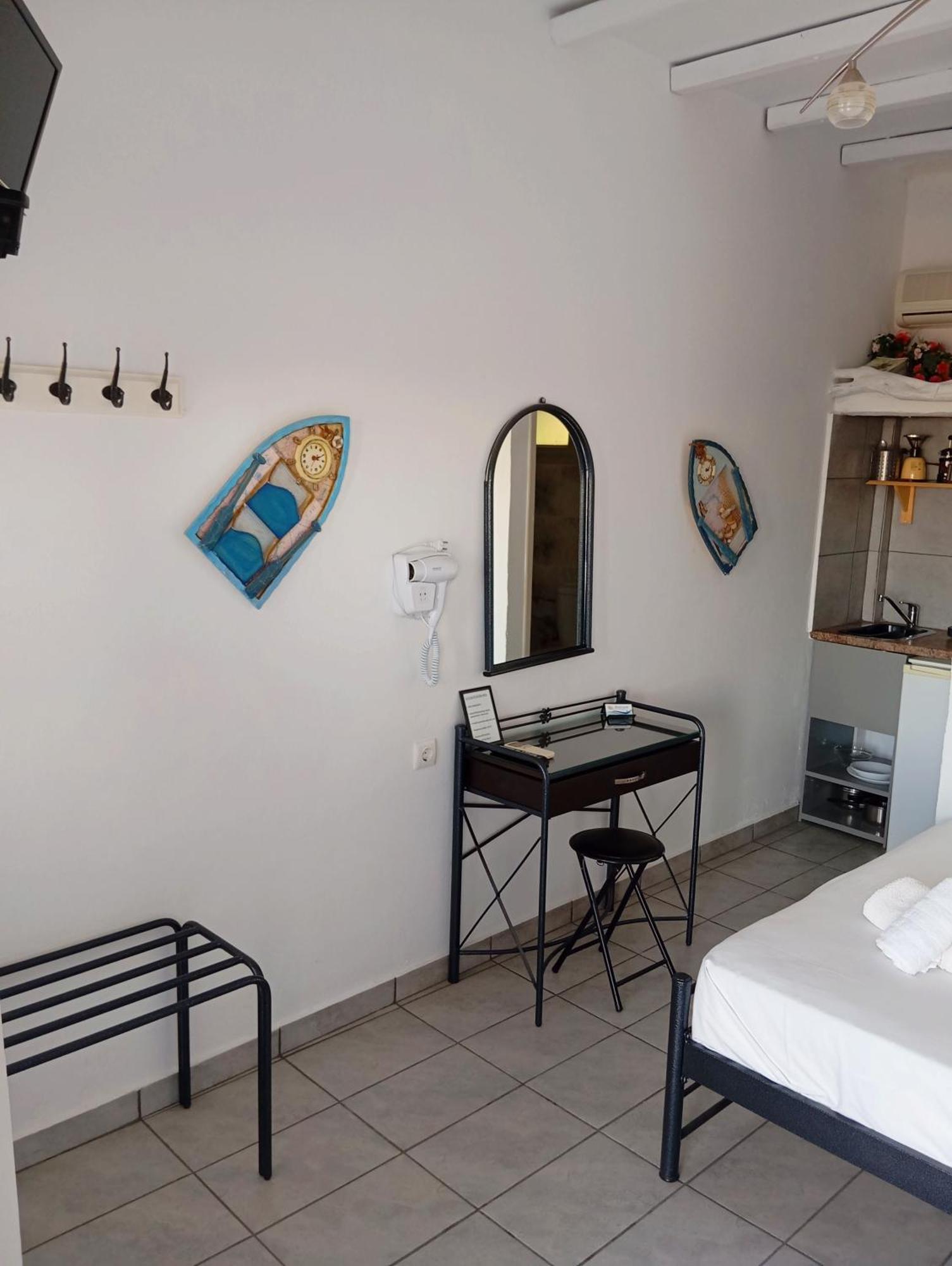 Lucas B Panorama Apartment Alopronia Exterior foto