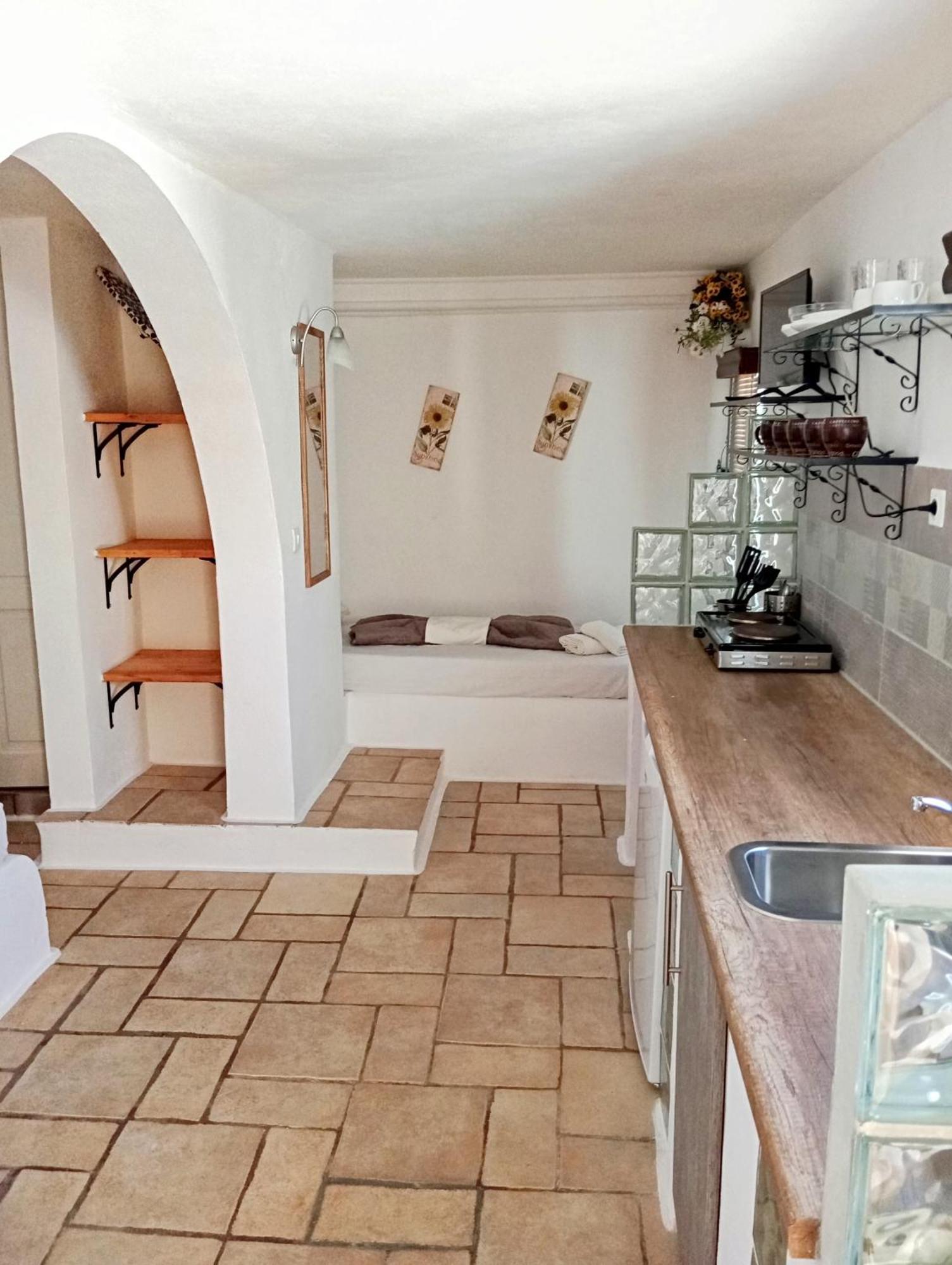 Lucas B Panorama Apartment Alopronia Exterior foto