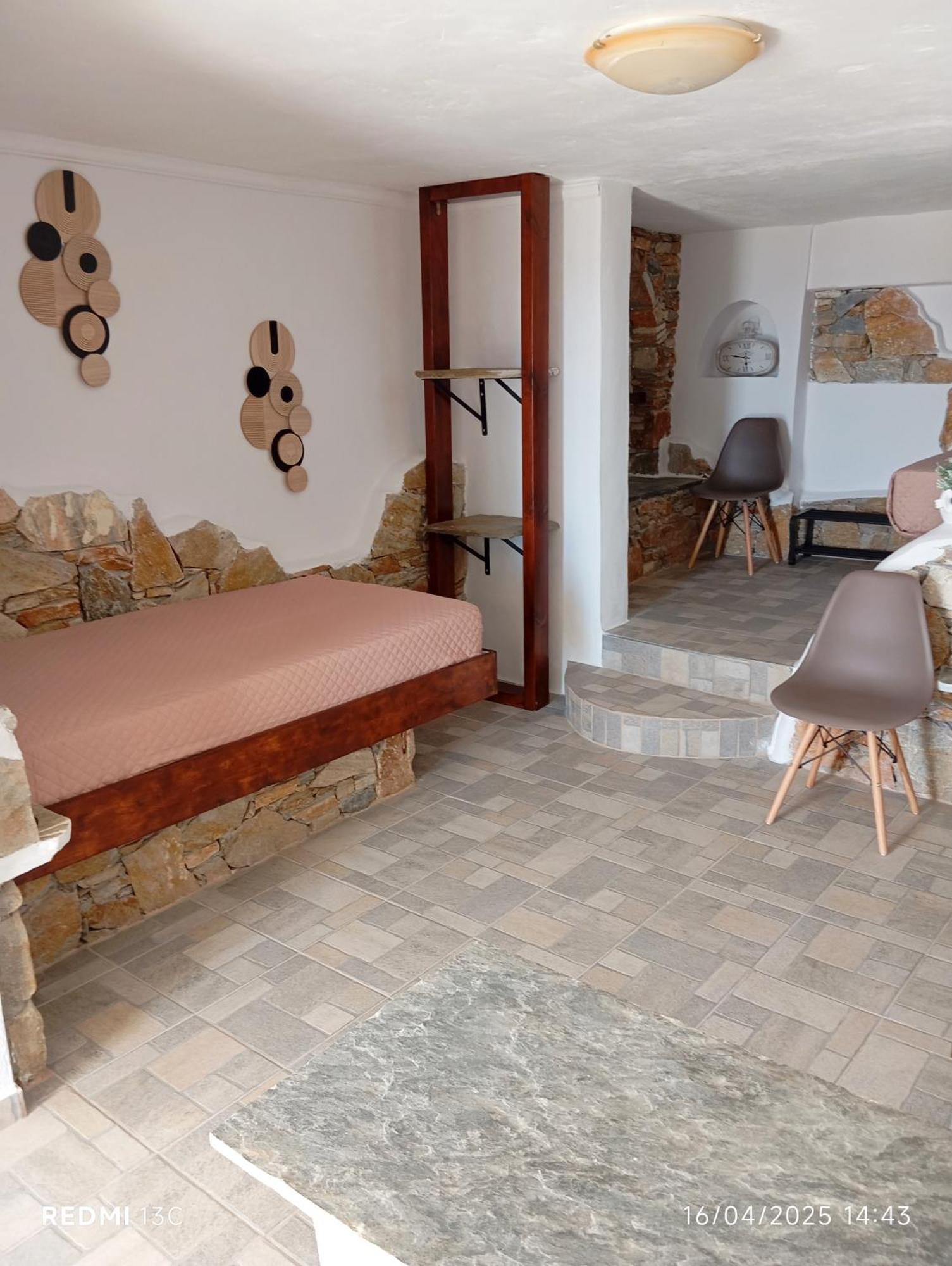 Lucas B Panorama Apartment Alopronia Exterior foto